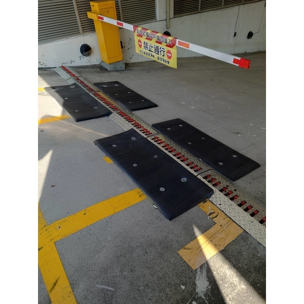 阻車柵最新產品